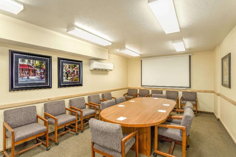 Отель Comfort Inn & Suites Salt Lake City I 80 I 15 Downtown