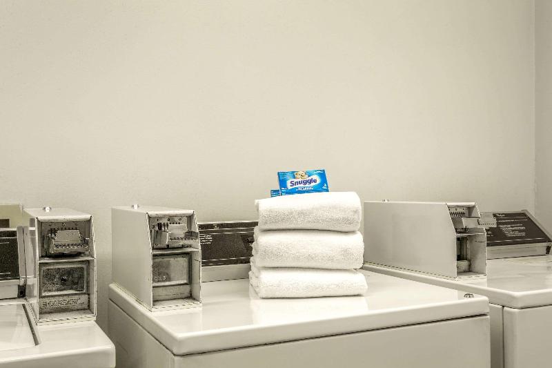 Отель Comfort Inn & Suites Salt Lake City I 80 I 15 Downtown