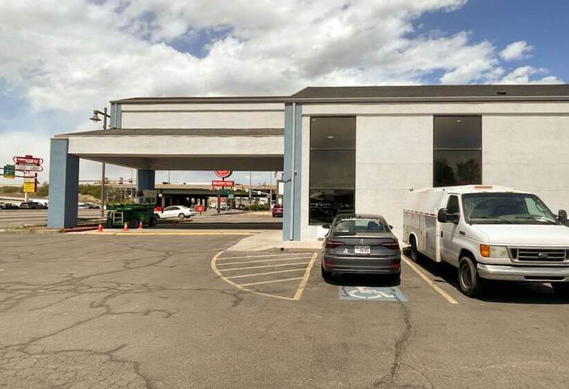 Отель Comfort Inn & Suites Salt Lake City I 80 I 15 Downtown