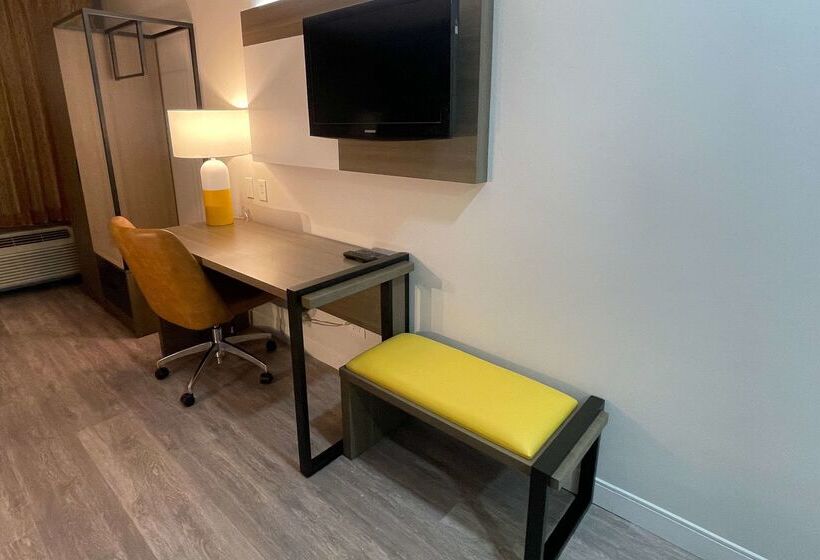 Отель Comfort Inn & Suites Salt Lake City I 80 I 15 Downtown