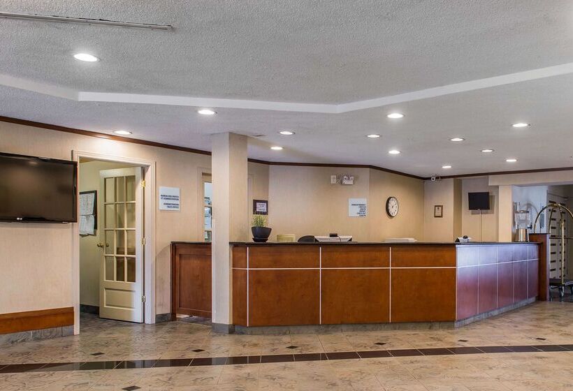 בית מלון כפרי Ramada Plaza By Wyndham Montreal