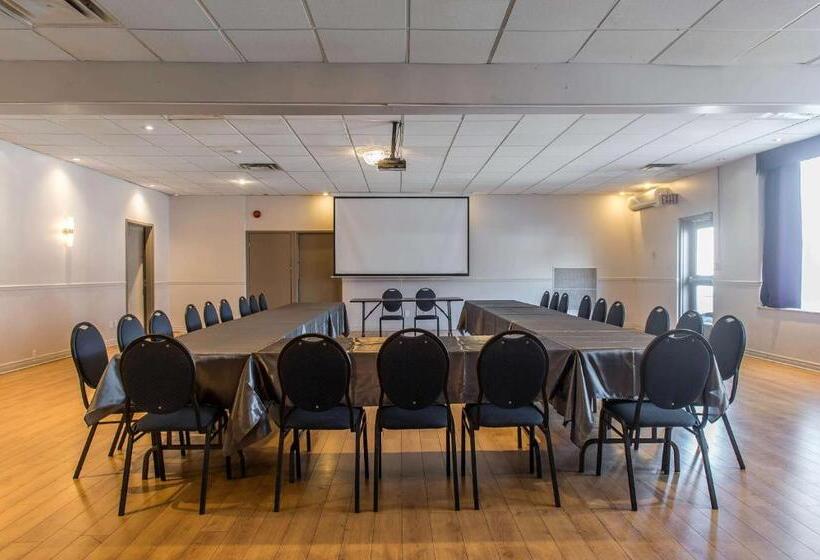 בית מלון כפרי Ramada Plaza By Wyndham Montreal