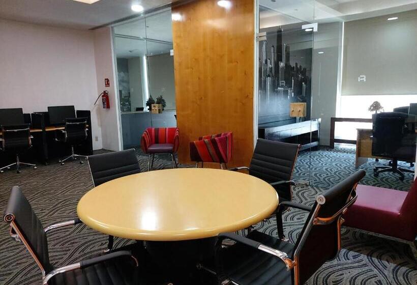 هتل Real Inn Perinorte