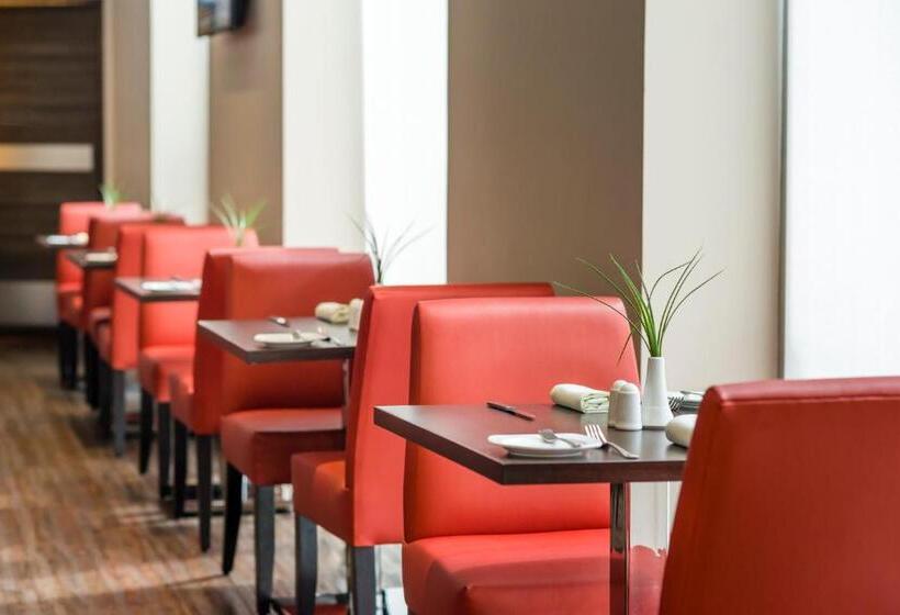 هتل Real Inn Perinorte