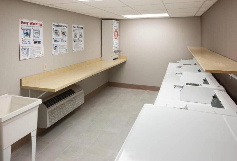 فندق Residence Inn Kansas City Country Club Plaza