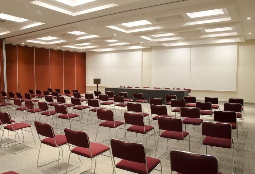 ホテル Riazor Aeropuerto