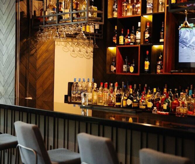 ホテル Riazor Aeropuerto