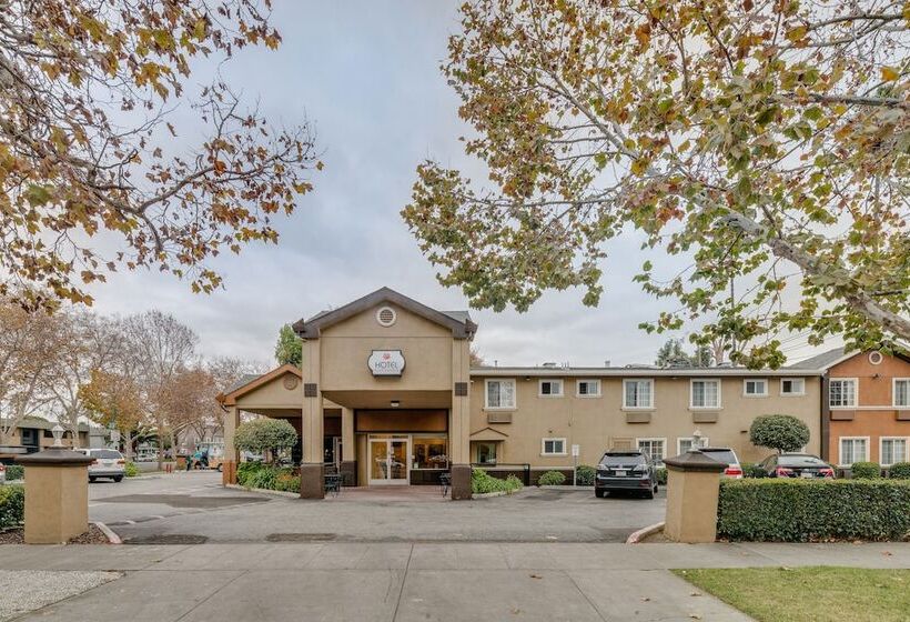 فندق Rose Garden