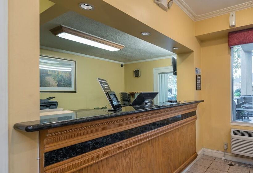 فندق Rose Garden