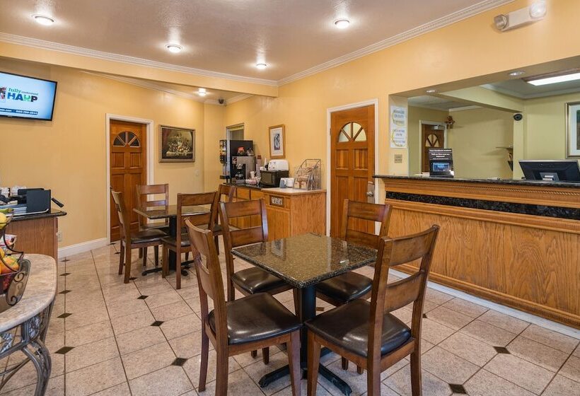 فندق Rose Garden