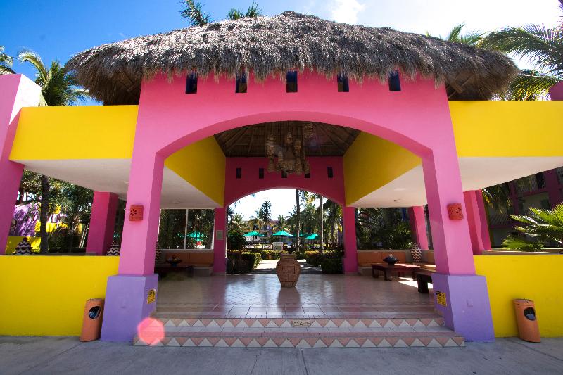 ホテル Grand Decameron Complex Bucerias, A Trademark All Inclusive Resort