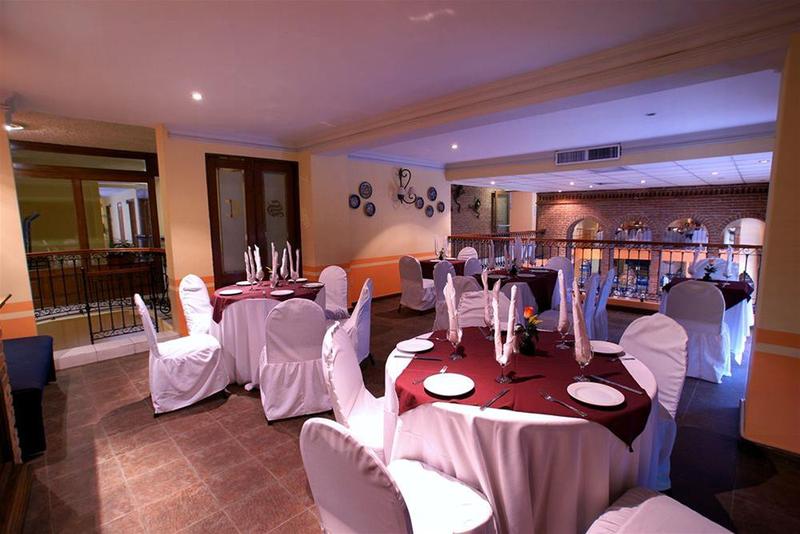 Отель Santiago De Compostela  Guadalajara Centro Historico