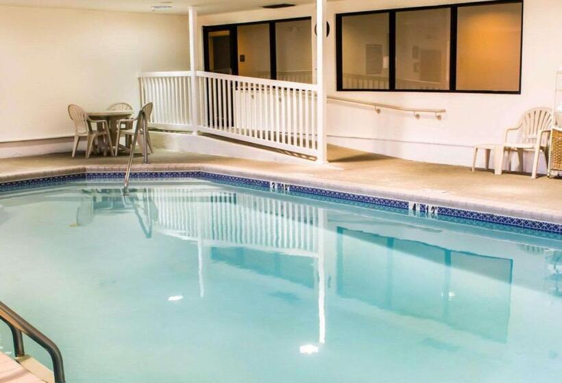 בית מלון כפרי Sleep Inn & Suites Monticello