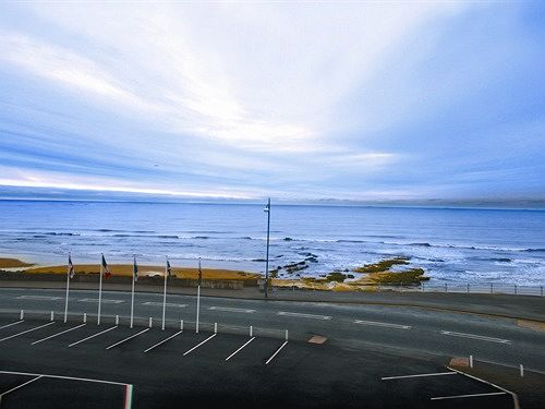 Отель The New Staincliffe