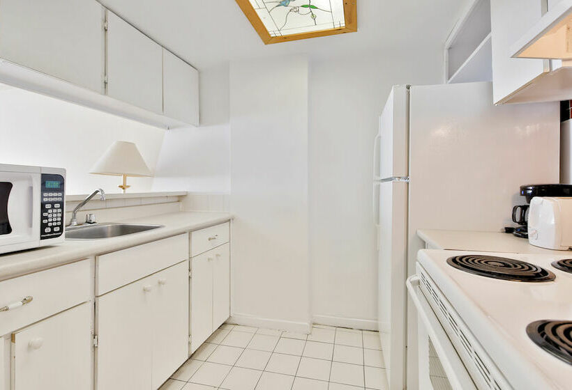 ホテル Sunset Suites