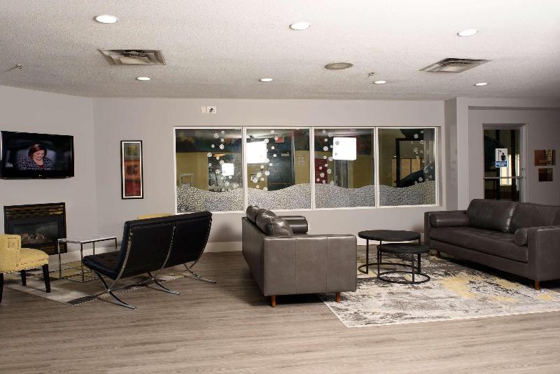 فندق Super 8 By Wyndham Edmonton South