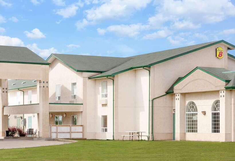 فندق Super 8 By Wyndham Morden