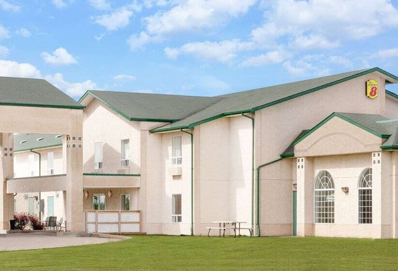 فندق Super 8 By Wyndham Morden