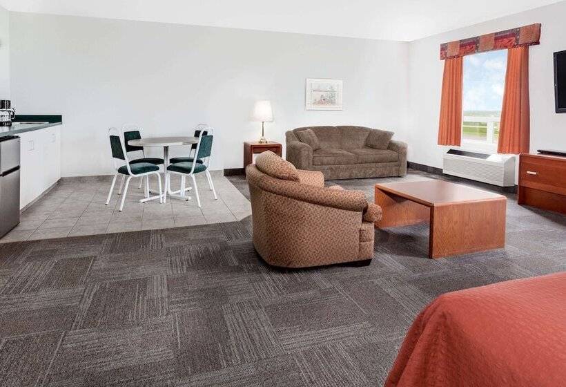 فندق Super 8 By Wyndham Morden