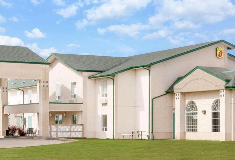 فندق Super 8 By Wyndham Morden