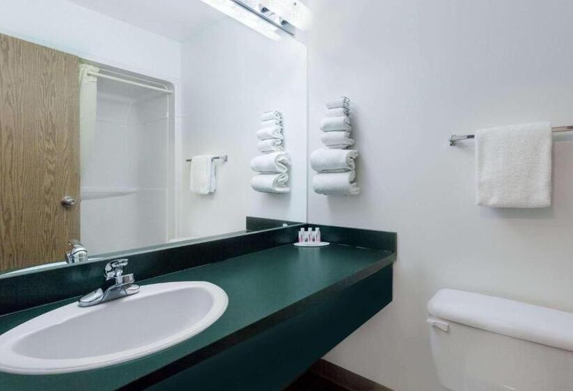 ホテル Super 8 By Wyndham Morden