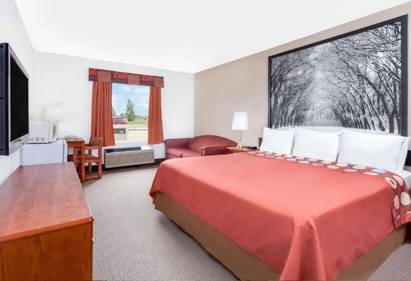 فندق Super 8 By Wyndham Morden