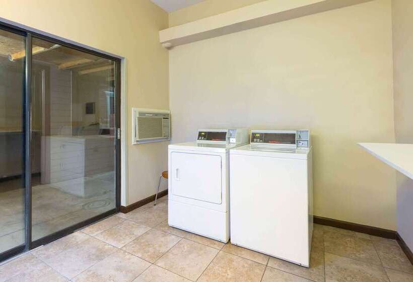 Отель Skye San Francisco Airport Sfo Free Shuttle!