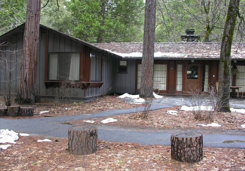 Отель The Ahwahnee