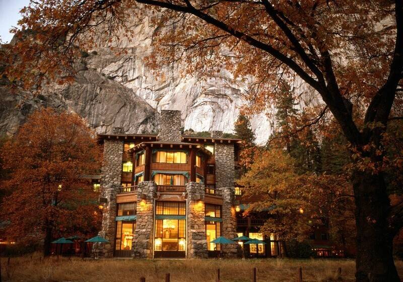Отель The Ahwahnee