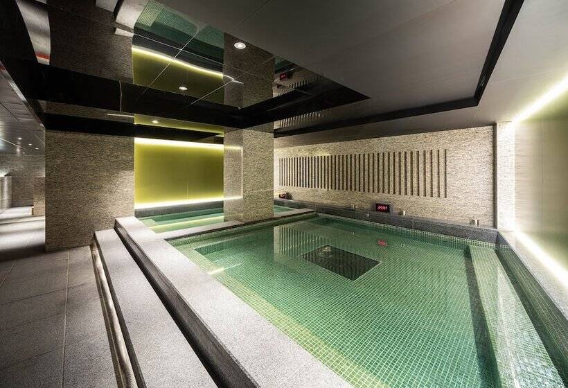 ホテル The Ambassador Seoul  A Pullman