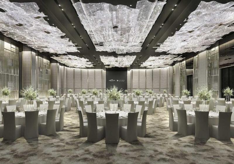 ホテル The Ambassador Seoul  A Pullman