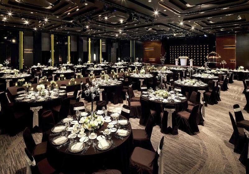 ホテル The Ambassador Seoul  A Pullman