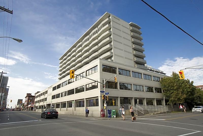 ホテル The Business Inn