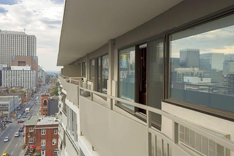 ホテル The Business Inn