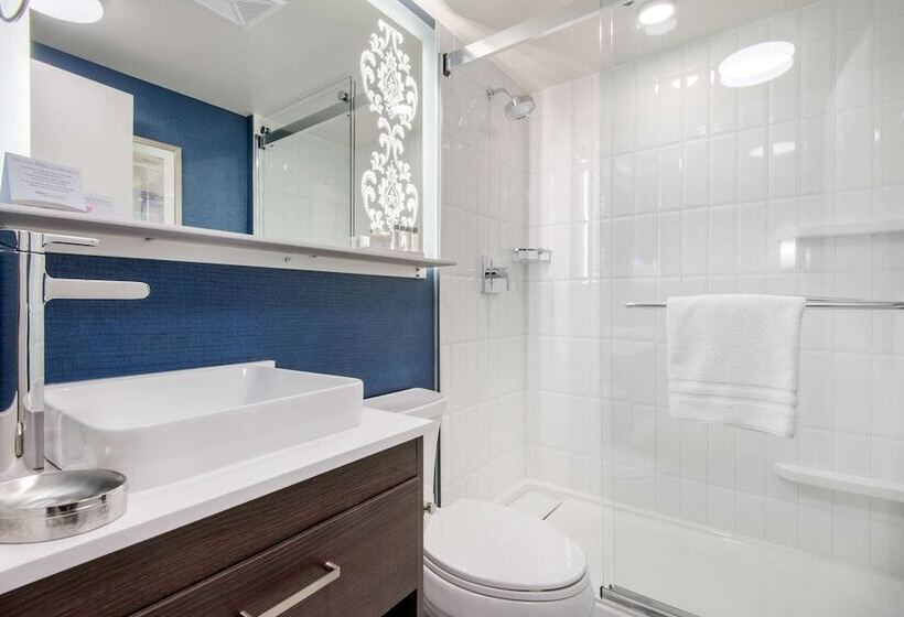 The Champlain Waterfront Hotel Ascend Hotel Collection