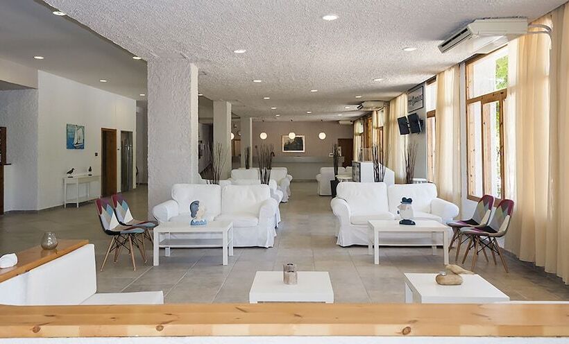 בית מלון כפרי The Grove Seaside