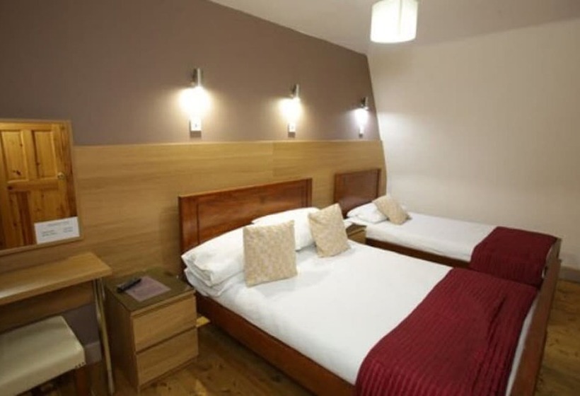 בית מלון כפרי Merchant City Inn