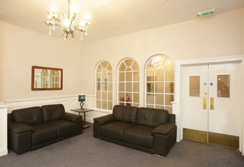 בית מלון כפרי Merchant City Inn