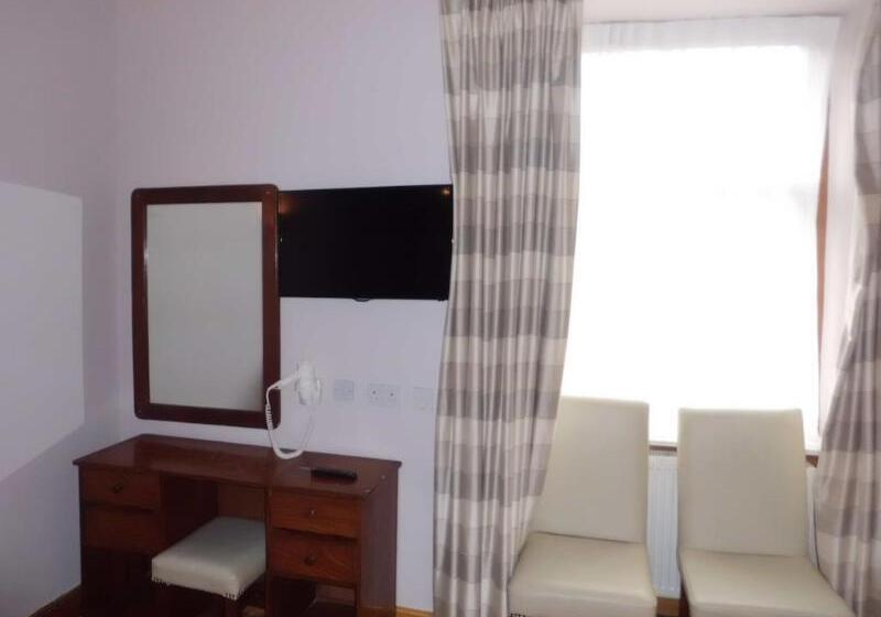 בית מלון כפרי Merchant City Inn