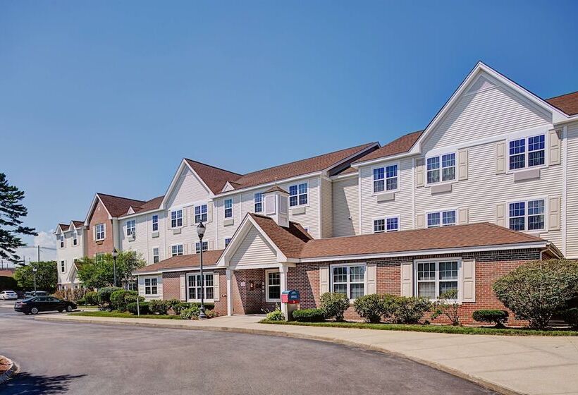 هتل Towneplace Suites Manchesterboston Regional Airport