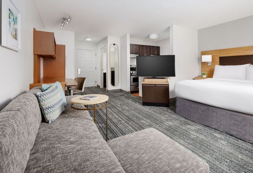 هتل Towneplace Suites Manchesterboston Regional Airport