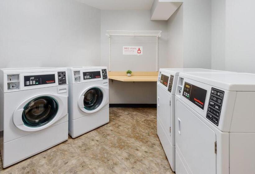 هتل Towneplace Suites Manchesterboston Regional Airport