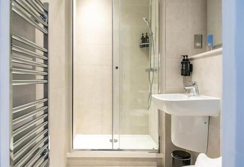 Trafford Hall Hotel Manchester, Trademark Collection By Wyndham