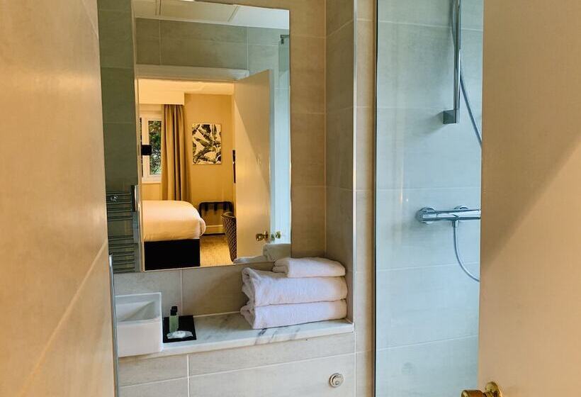 Trafford Hall Hotel Manchester, Trademark Collection By Wyndham