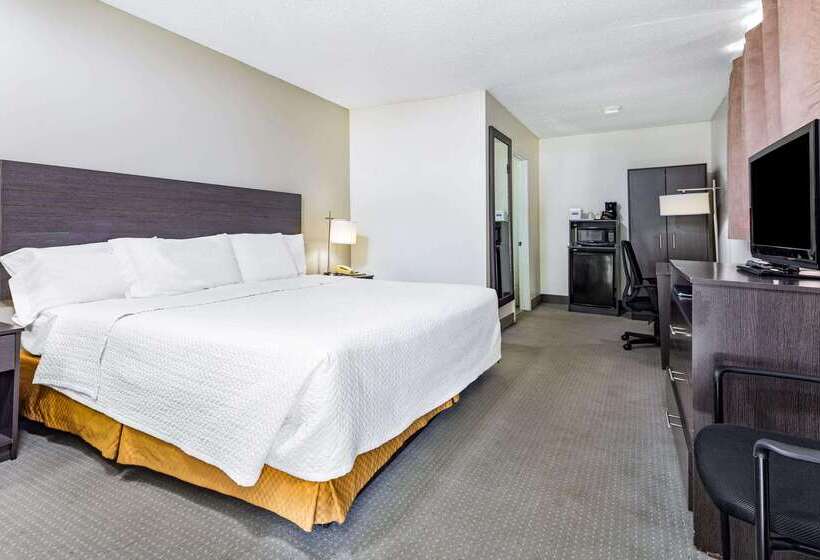 فندق Travelodge By Wyndham Bracebridge