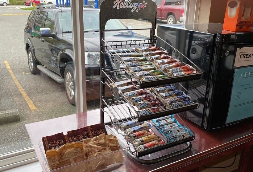 هتل Travelodge By Wyndham Langley