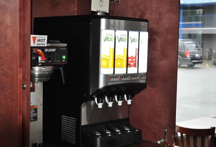 هتل Travelodge By Wyndham Langley