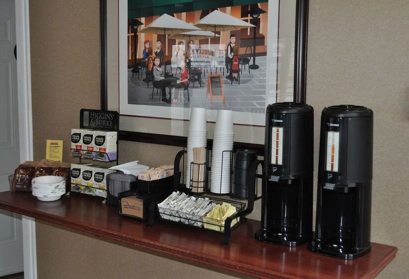 هتل Travelodge By Wyndham Langley