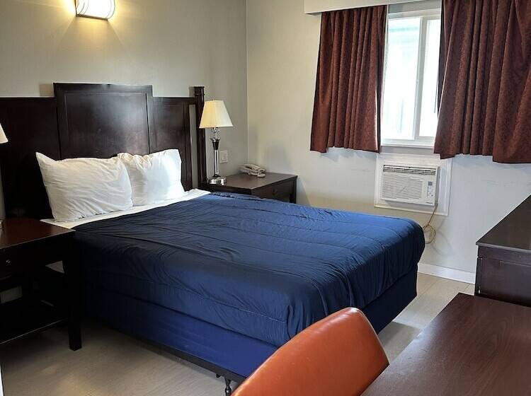 هتل Travelodge By Wyndham Langley