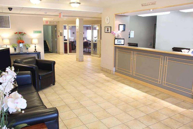 בית מלון כפרי Travelodge By Wyndham Fort Mcmurray